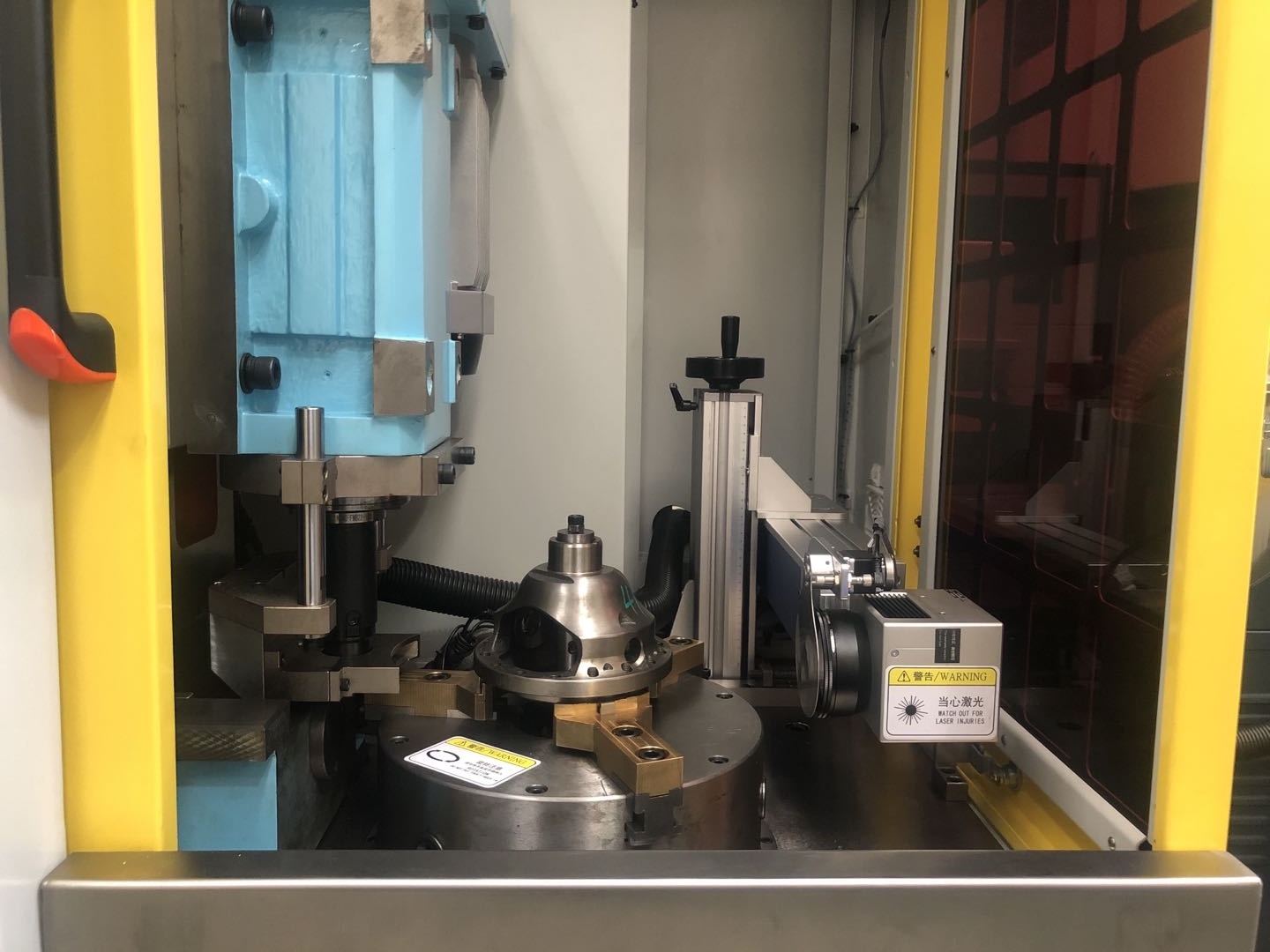 差速器壳自动铣削打码平衡机